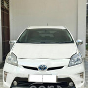 TOYOTA PRIUS 2011