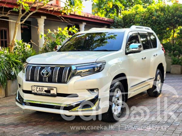TOYOTA LAND CRUISER PRADO 150 2015
