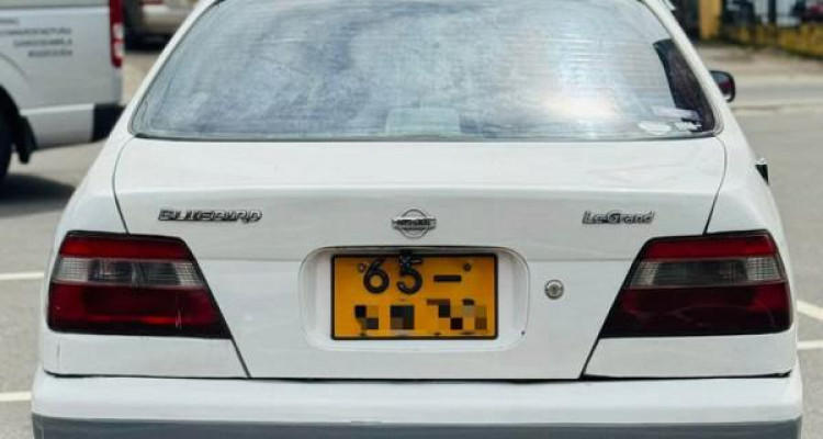 NISSAN BLUEBIRD 1996