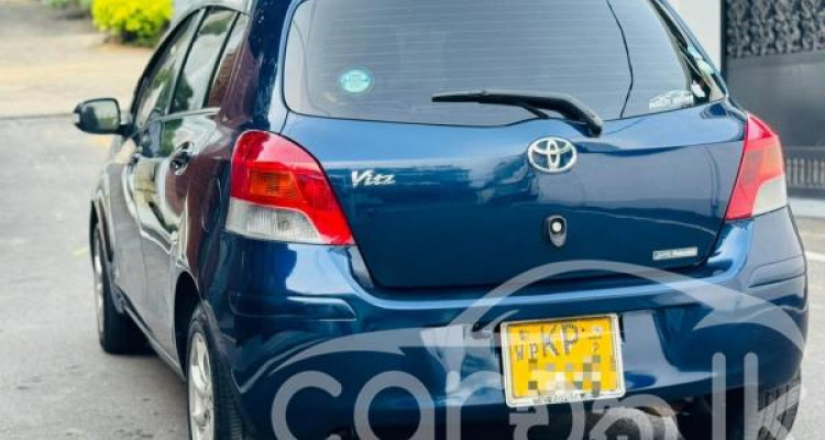 TOYOTA VITZ 2007