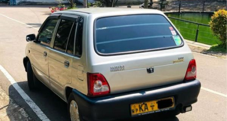 SUZUKI MARUTI 800 2005