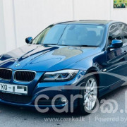 BMW 320 2011