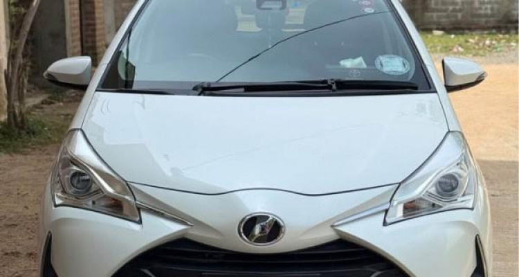 TOYOTA VITZ 2019