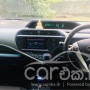 TOYOTA AQUA 2012