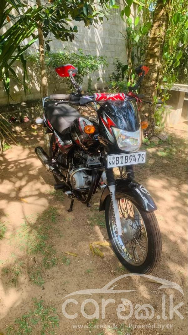 BAJAJ CT100 2019