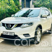 NISSAN X TRAIL 2015