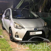 TOYOTA AQUA 2013