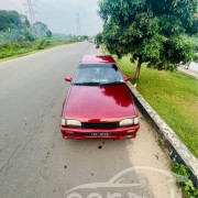 MAZDA FAMILIA 323 1988