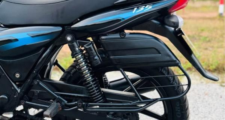 BAJAJ DISCOVER 135 2010