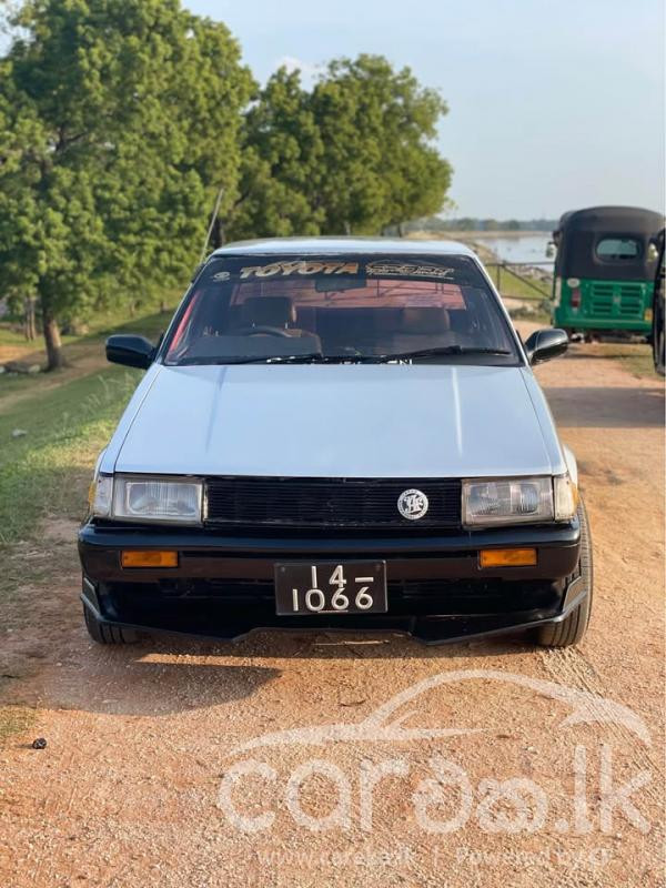 TOYOTA COROLLA 1983