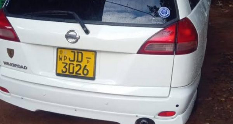 NISSAN WINGROAD 2004