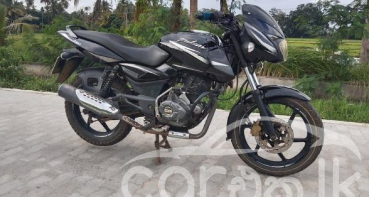 BAJAJ PULSAR 150 2017