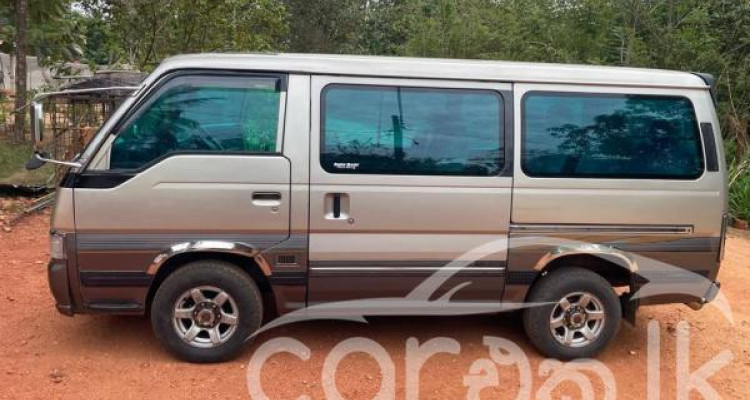 NISSAN CARAVAN 1999