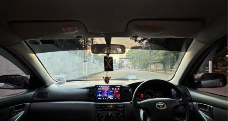 TOYOTA COROLLA 121 2004