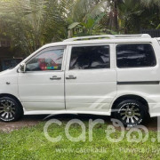 TOYOTA NOAH KR42 1999