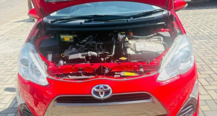 TOYOTA AQUA X URBAN 2015