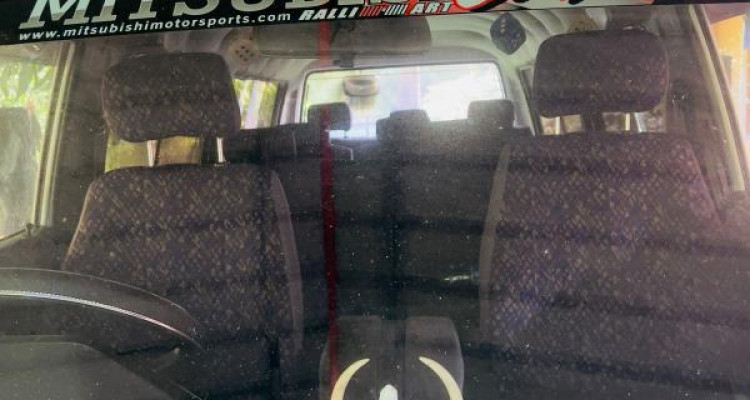 MITSUBISHI DELICA 1997