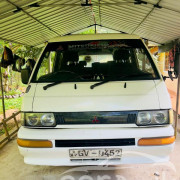 MITSUBISHI DELICA 1997