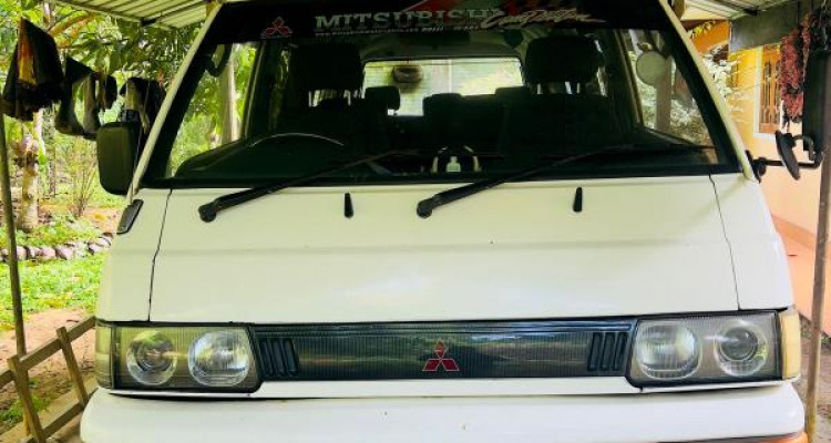 MITSUBISHI DELICA 1997