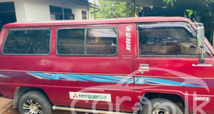 MITSUBISHI L300 1984