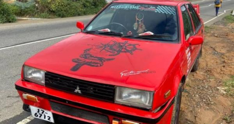 MITSUBISHI LANCER 1987