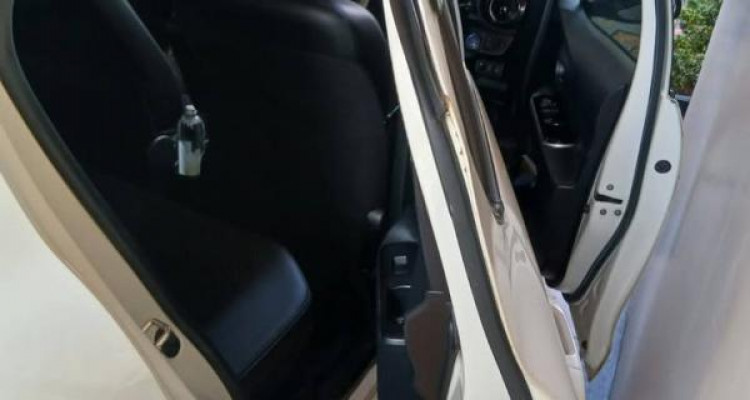 TOYOTA AQUA X URBAN 2015