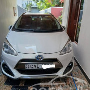 TOYOTA AQUA X URBAN 2015