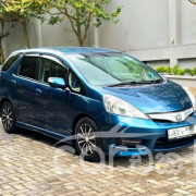 HONDA FIT SHUTTLE 2011