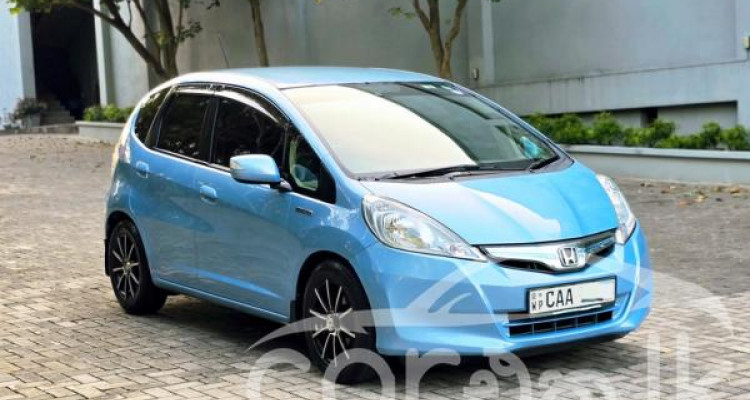 HONDA FIT GP1 2012