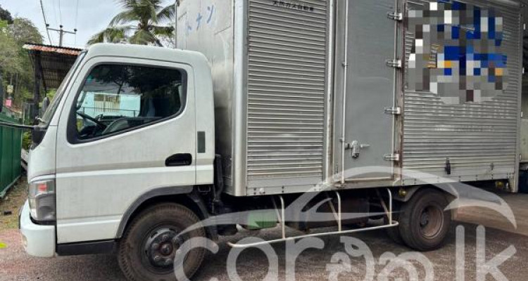 MITSUBISHI CANTER 2017