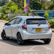 TOYOTA AQUA X URBAN 2013