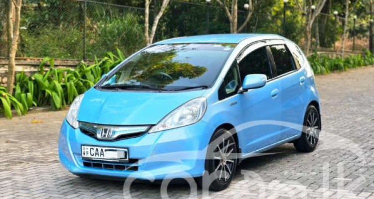 HONDA FIT GP1 2012