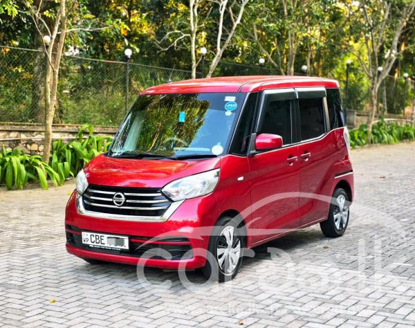 NISSAN DAYZ ROOX 2017