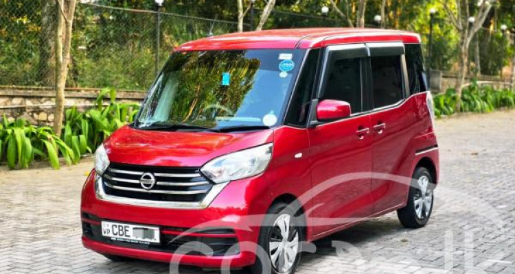 NISSAN DAYZ ROOX 2017