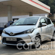 TOYOTA VITZ 2016