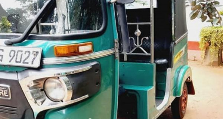 BAJAJ 2016 4 STROKE