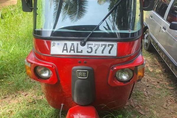 BAJAJ 2013 4 STROKE