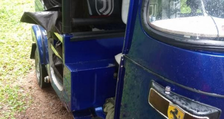BAJAJ 2002 2 STROKE