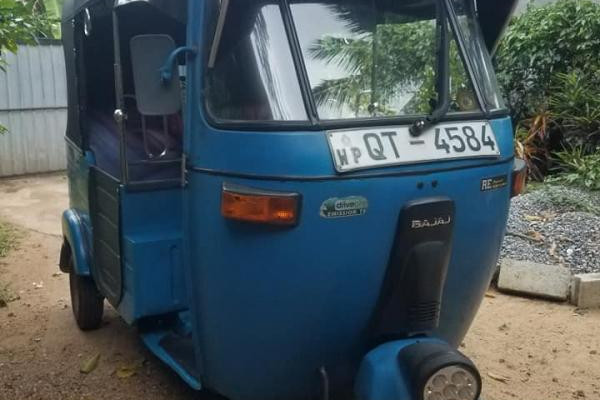 BAJAJ 2009 4 STROKE