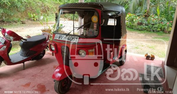 BAJAJ 2009 4 STROKE