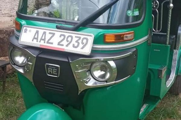 BAJAJ 2015 4 STROKE