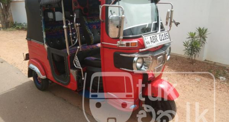 BAJAJ 2019 4 STROKE