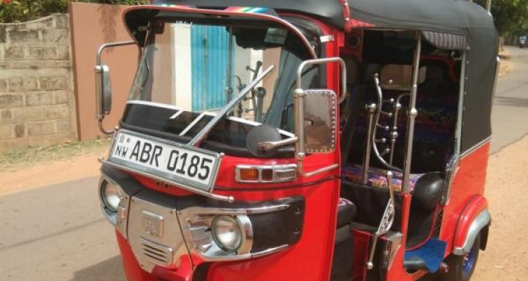 BAJAJ 2019 4 STROKE