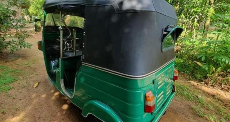 BAJAJ 2012 4 STROKE