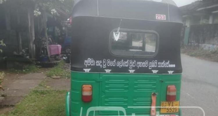 BAJAJ 2010 4 STROKE
