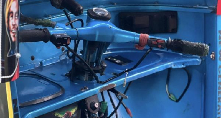 BAJAJ 2004 2 STROKE