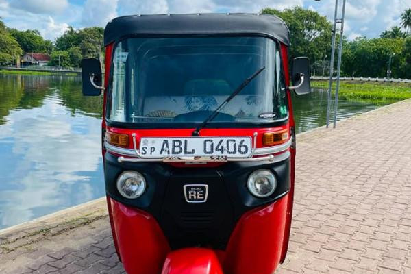 BAJAJ 2016 4 STROKE