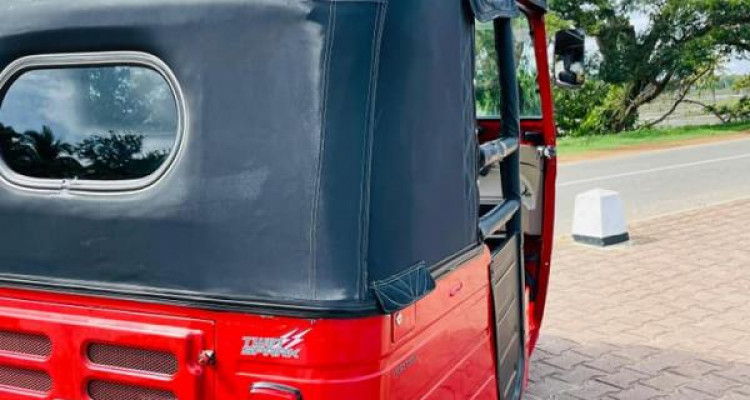 BAJAJ 2016 4 STROKE