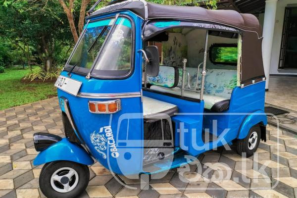 Bajaj 4 stroke 3 wheeler for sale store