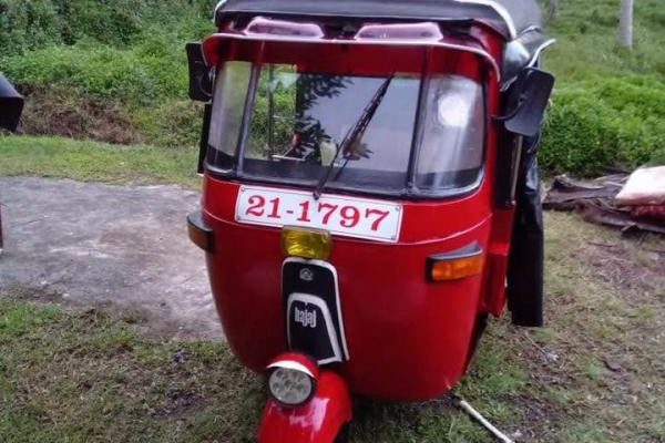 BAJAJ 1992 2 STROKE